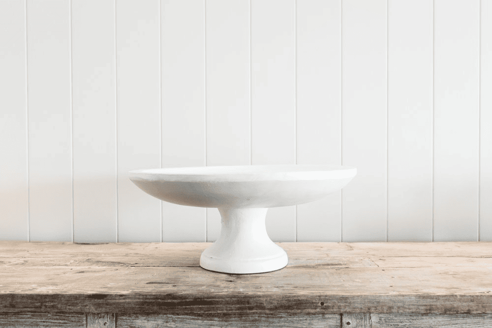 WHITE TIMBER CAKE STAND