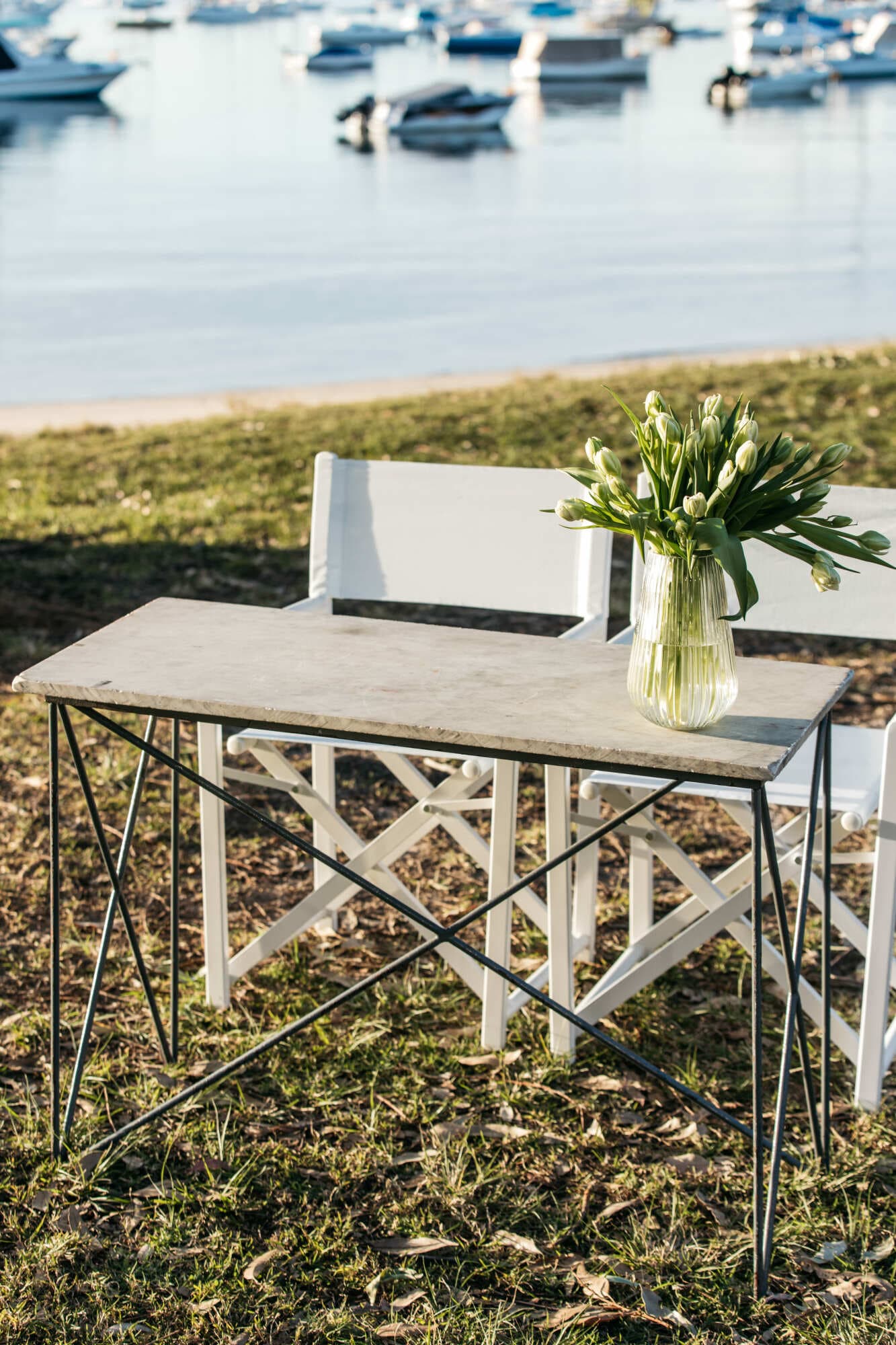 SIGNING TABLE FLORALS